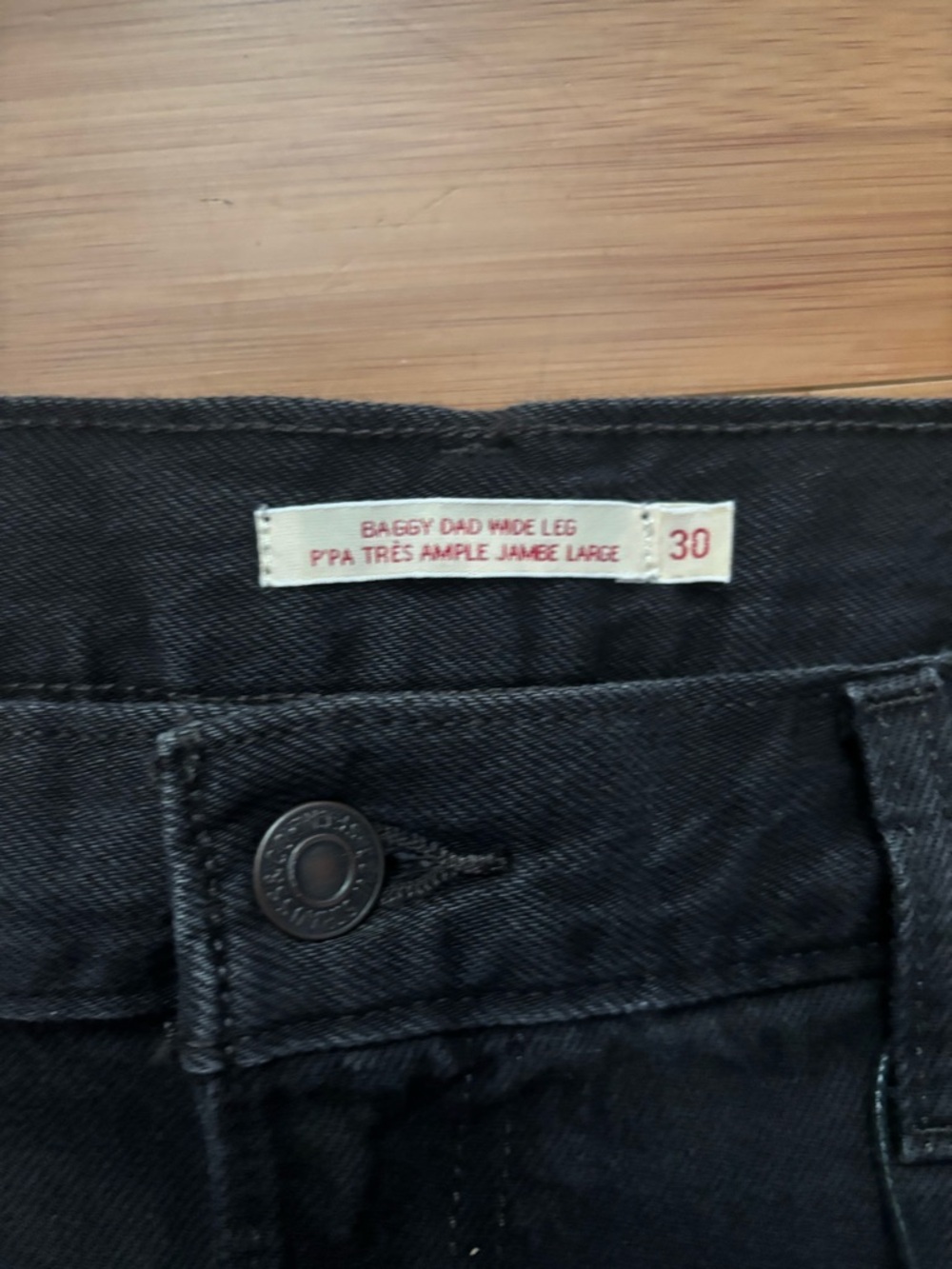Levi’s Baggy Dad Wide Leg Black Jeans 30 x 30 waist equivalent to size 10 NWT - Picture 4 of 6